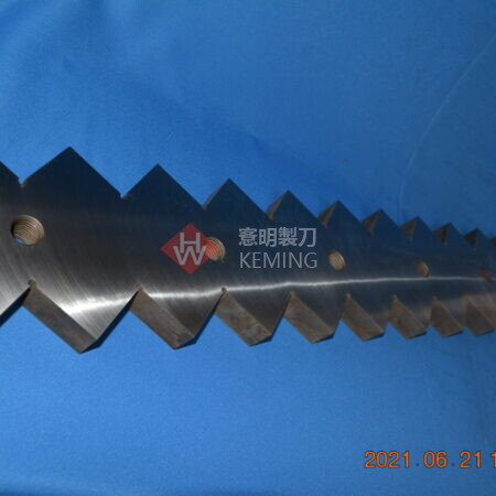  B10. Single-shaft crushing edge knife